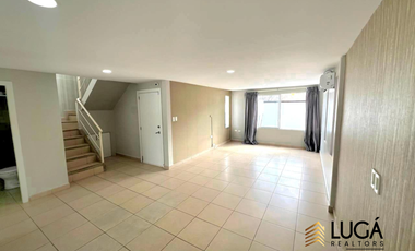 Casa en venta sector Los Gavilanes, cerca a la PUCE Manta, Ecuador