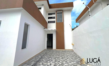 Casa en venta sector Los Gavilanes, cerca a la PUCE Manta, Ecuador