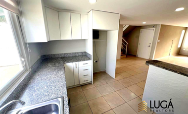 Casa en venta sector Los Gavilanes, cerca a la PUCE Manta, Ecuador