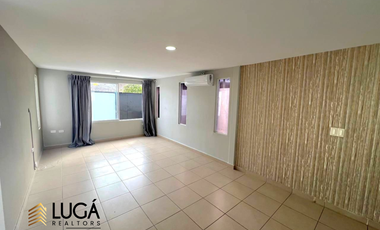 Casa en venta sector Los Gavilanes, cerca a la PUCE Manta, Ecuador