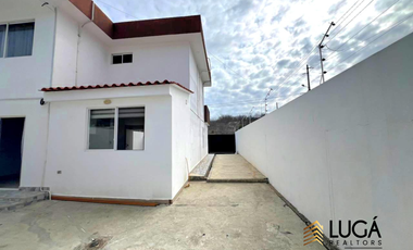 Casa en venta sector Los Gavilanes, cerca a la PUCE Manta, Ecuador
