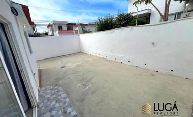 Casa en venta sector Los Gavilanes, cerca a la PUCE Manta, Ecuador