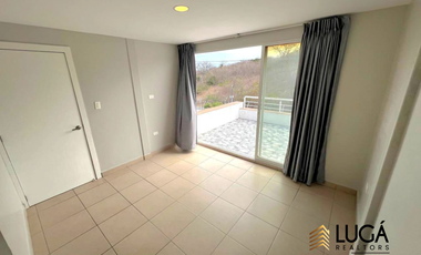 Casa en venta sector Los Gavilanes, cerca a la PUCE Manta, Ecuador