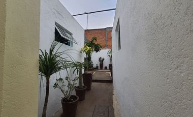 Venta de Casa Centrica en el Barrio de San Marcos a media cuadra del Jardín de San Marcos