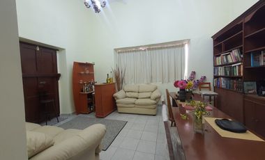 Venta de Casa Centrica en el Barrio de San Marcos a media cuadra del Jardín de San Marcos