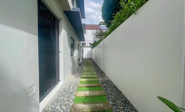 FOR RENT: 6BR House and Lot in White Plains, Quezon City