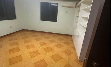 5 Bedroom House for Lease at Woodridge Heights Quezon City