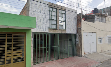 Casa en Col. Cuauhtémoc, Guadalajara Jalisco, ¡Compra directa con el Banco, no se aceptan créditos!