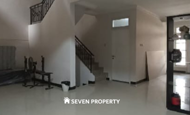 For Sale Nice House Price Negotiable Strategic Location in Cibubur Tourism City