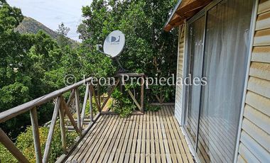 Leon Propiedades vende casa en parcela en condominio, sector Los Naranjos, Curacaví.