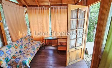 Leon Propiedades vende casa en parcela en condominio, sector Los Naranjos, Curacaví.