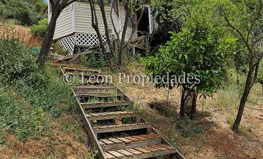 Leon Propiedades vende casa en parcela en condominio, sector Los Naranjos, Curacaví.