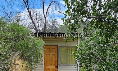 Leon Propiedades vende casa en parcela en condominio, sector Los Naranjos, Curacaví.