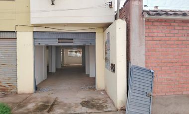 ¡VENDO LOCAL COMERCIAL ESPACIOSO CERCA DE LA UNIVERSIDAD ANDINA!