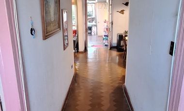 Venta Casa en Sector Residencial – Pedro León Ugalde, Santiago