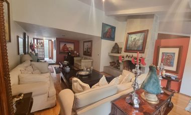 Casa en Bosques de Las Lomas, Oportunidad