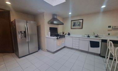 Casa en Bosques de Las Lomas, Oportunidad
