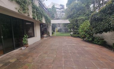 Casa en Bosques de Las Lomas, Oportunidad