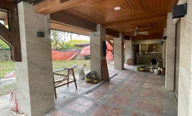 AYALA ALABANG VILLAGE FOR RENT WITH POOL AND GARDEN