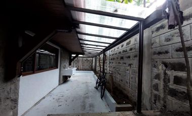 AYALA ALABANG VILLAGE FOR RENT WITH POOL AND GARDEN