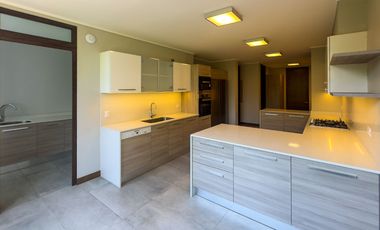 Espectacular Departamento, iluminado en tranquilo sector residencial