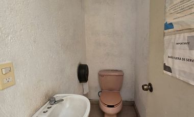 EDIFICIO en VENTA en Cuernavaca, Morelos. zona NORTE  Uso de suelo COMERCIAL, ideal oficinas, escuela, etc. PRECIO:  $10,000,000