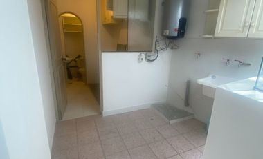 VENDO AMPLIO DEPARTAMENTO PRIMER PISO ELEVADO REMODELADO CASUARINAS SUR