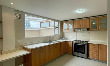 Dúplex de renta Cumbaya San Juan alto