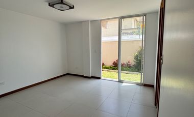 Dúplex de renta Cumbaya San Juan alto