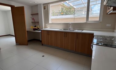 Dúplex de renta Cumbaya San Juan alto