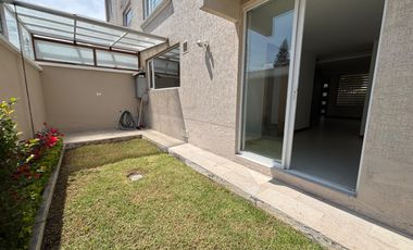 Dúplex de renta Cumbaya San Juan alto