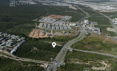 Terreno Comercial en Renta en Cumbres