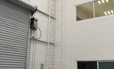 TERRA BUSINESS PARK BODEGA CON 200 M2 DE OFICINAS DE LUJO
