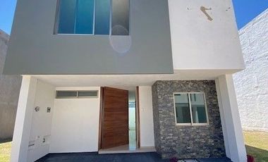 Casa Nueva en Venta en Coto Valle Imperial Zapopan Jalisco