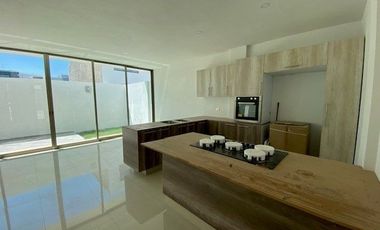 Casa Nueva en Venta en Coto Valle Imperial Zapopan Jalisco