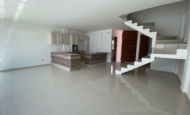 Casa Nueva en Venta en Coto Valle Imperial Zapopan Jalisco