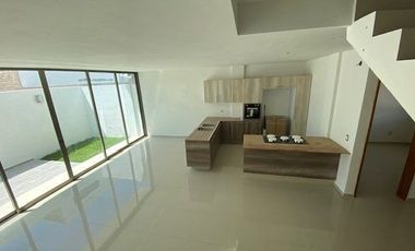 Casa Nueva en Venta en Coto Valle Imperial Zapopan Jalisco