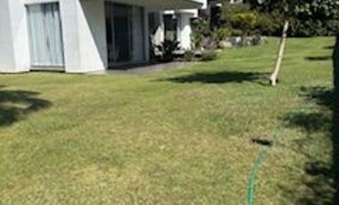 EN VENTA PRECIOSA CASA EN LA COL. REFORMA (ZONA DORADA) EN CUERNAVACA MOR. 1,430 M2 DE TERRENO, 650 M2 DE CONSTRUCCIÓN