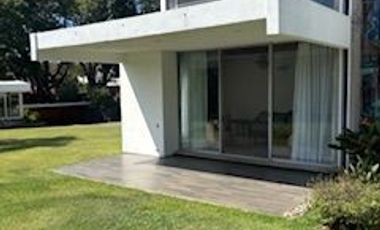 EN VENTA PRECIOSA CASA EN LA COL. REFORMA (ZONA DORADA) EN CUERNAVACA MOR. 1,430 M2 DE TERRENO, 650 M2 DE CONSTRUCCIÓN