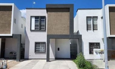 LA MEJOR INVERSION PARA TU FUTURO, CASA CON EXCELENTE UBICACIÒN EN RESIENCIAL VIZCAYA