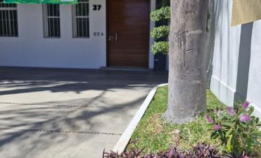 Casa en Venta; Bosques de Santa Anita, cerca de Plaza Galerías.