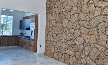 Casa en Venta; Bosques de Santa Anita, cerca de Plaza Galerías.