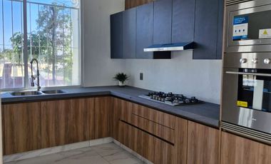 Casa en Venta; Bosques de Santa Anita, cerca de Plaza Galerías.