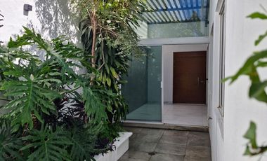 Casa en Venta; Bosques de Santa Anita, cerca de Plaza Galerías.
