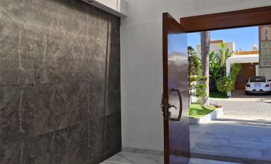 Casa en Venta; Bosques de Santa Anita, cerca de Plaza Galerías.