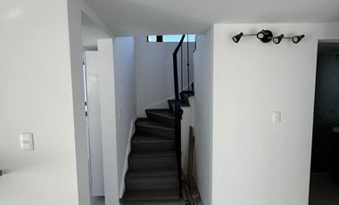 VENTA DE CASA EN BOSQUES DE ECHEGARAY