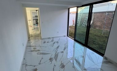 VENTA DE CASA EN BOSQUES DE ECHEGARAY
