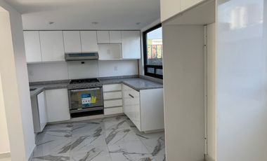 VENTA DE CASA EN BOSQUES DE ECHEGARAY