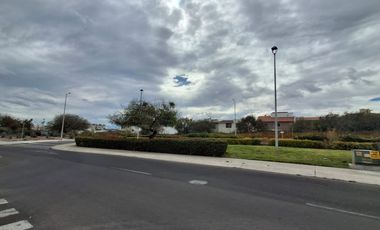 Casa en renta amueblada en el refugio en privada Bojai