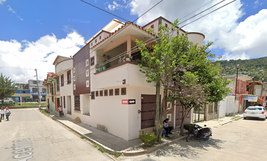 ERMOSA CASA DE 2 NIVELES EN BOSQUES DEL PEDREGAL ESQUINA CON CALLE ACERINA